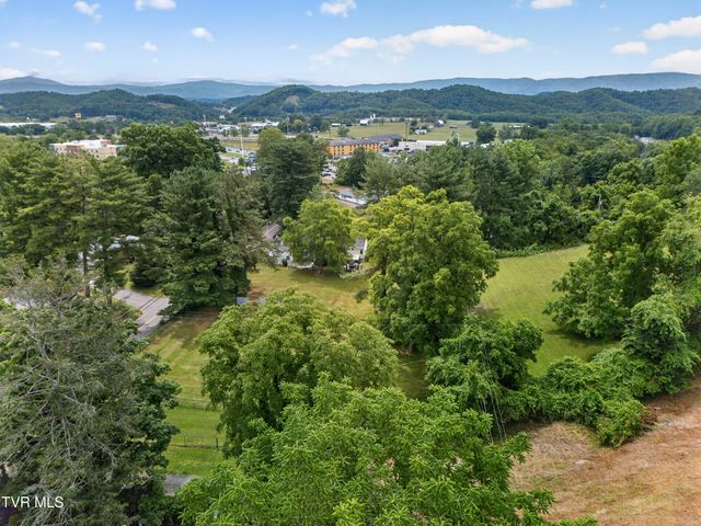299 Old Eleven Drive, Abingdon, VA 24210