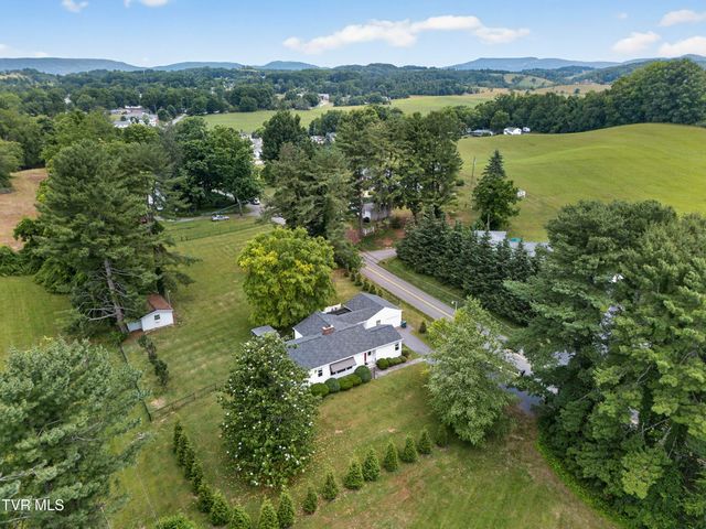 299 Old Eleven Drive, Abingdon, VA 24210
