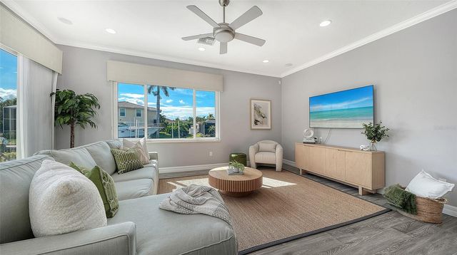 560 CHIPPING LANE, Longboat Key, FL 34228