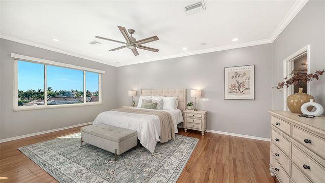 560 CHIPPING LANE, Longboat Key, FL 34228