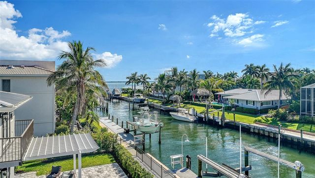 560 CHIPPING LANE, Longboat Key, FL 34228