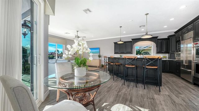 560 CHIPPING LANE, Longboat Key, FL 34228