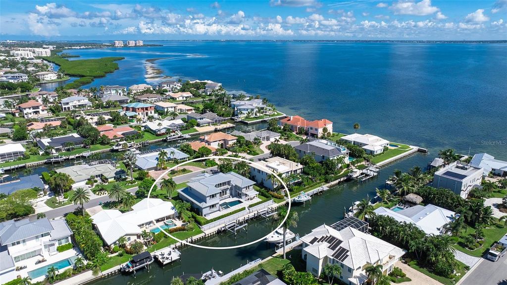 560 CHIPPING LANE, Longboat Key, FL 34228