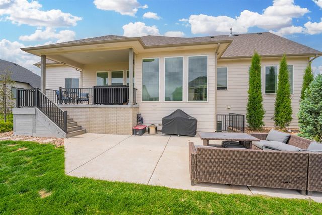 3706 N Crest Cir, Wichita, KS 67226