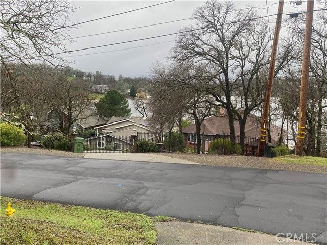 19210 N Shore Court, Hidden Valley Lake, CA 95467