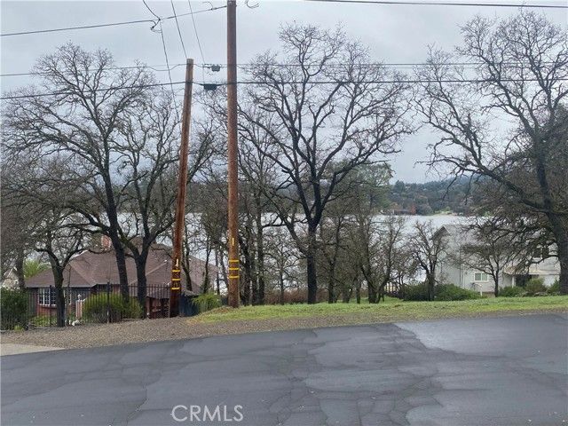 19210 N Shore Court, Hidden Valley Lake, CA 95467