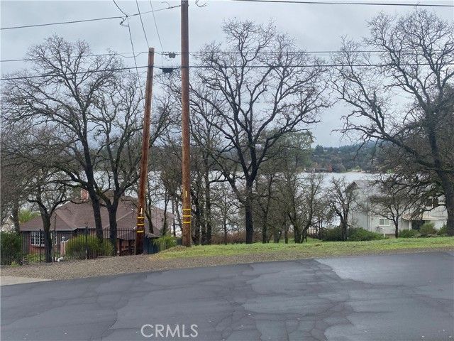 19210 N Shore Court, Hidden Valley Lake, CA 95467