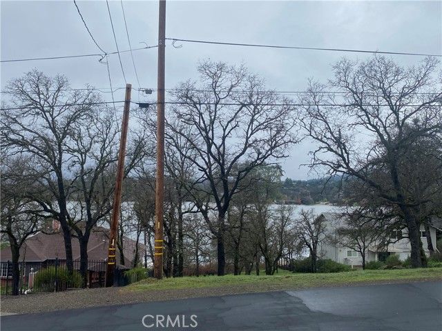 19210 N Shore Court, Hidden Valley Lake, CA 95467