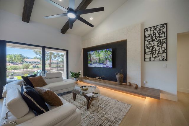 2633 Legend Drive, Las Vegas, NV 89134