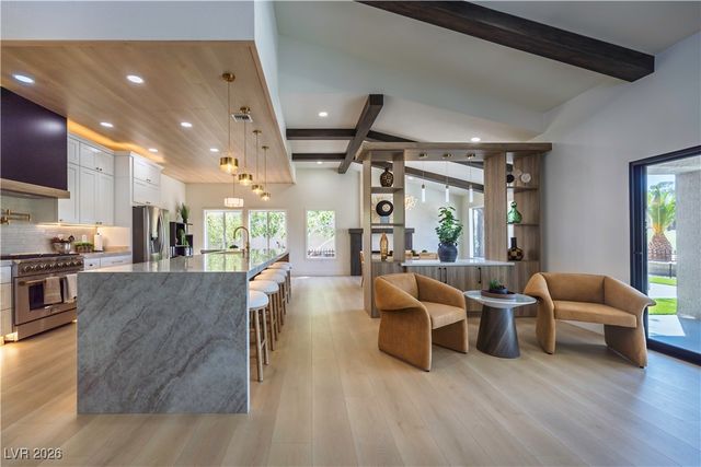 2633 Legend Drive, Las Vegas, NV 89134