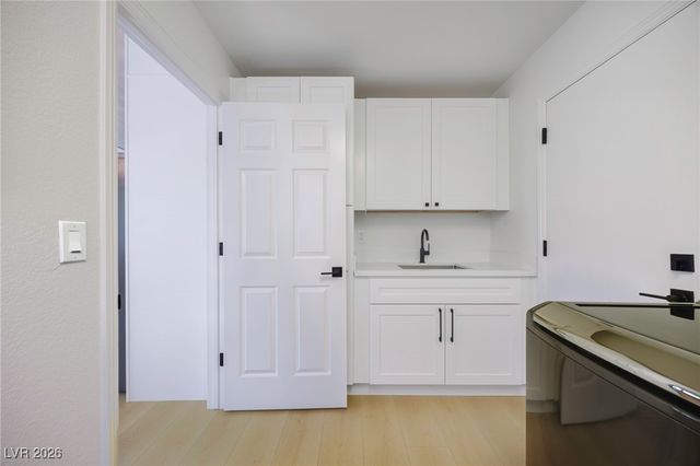 2633 Legend Drive, Las Vegas, NV 89134