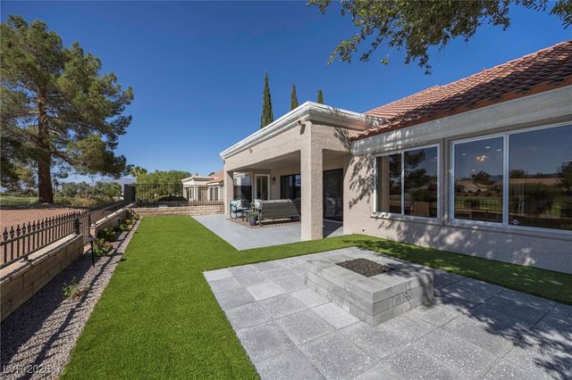 2633 Legend Drive, Las Vegas, NV 89134