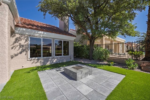 2633 Legend Drive, Las Vegas, NV 89134