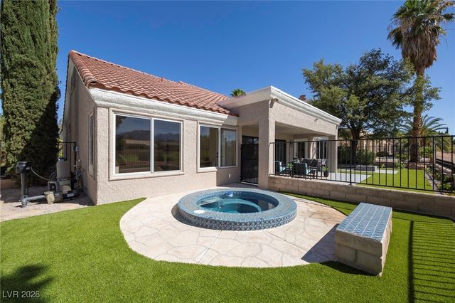 2633 Legend Drive, Las Vegas, NV 89134