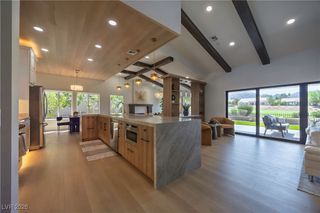 2633 Legend Drive, Las Vegas, NV 89134