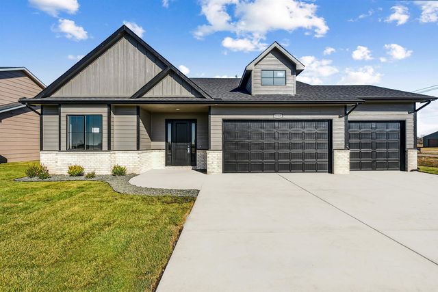1640 E Appleton St, Valley Center, KS 67147