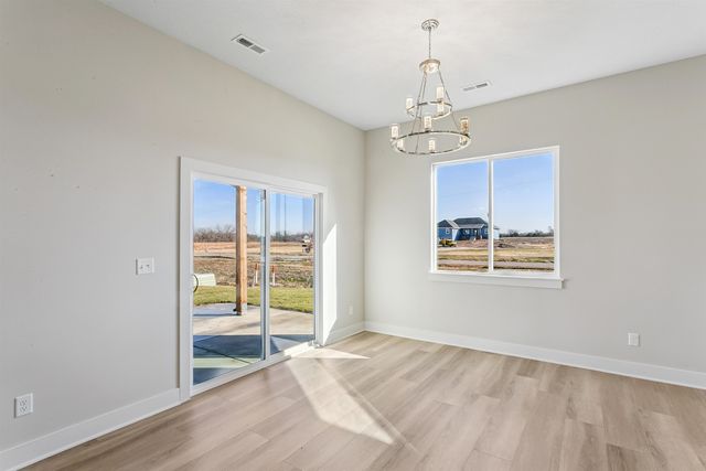 1640 E Appleton St, Valley Center, KS 67147