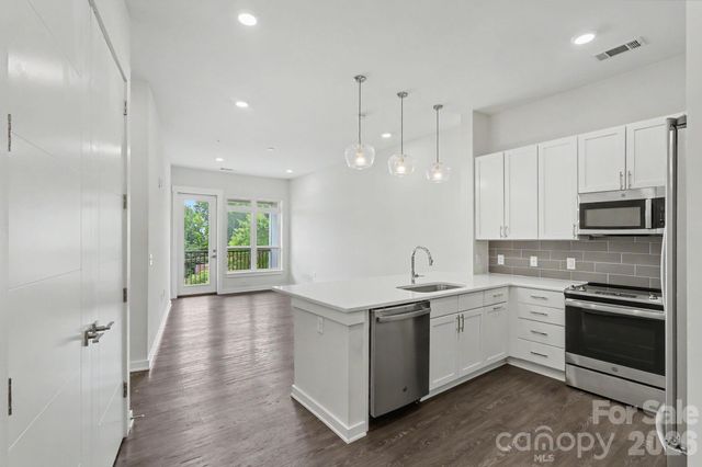 3630 N Davidson Street, Charlotte, NC 28205