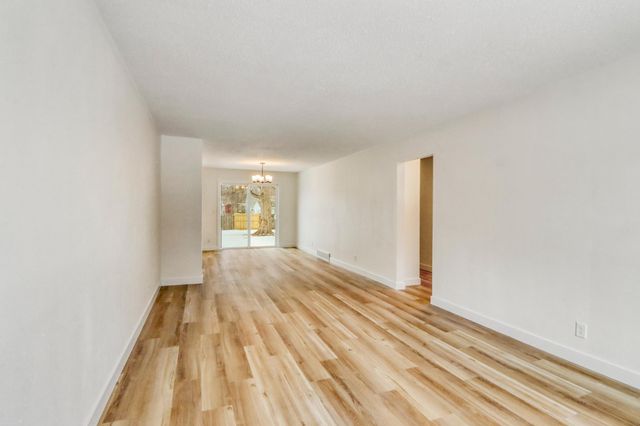 1605 14th Street S, Fargo, ND 58103