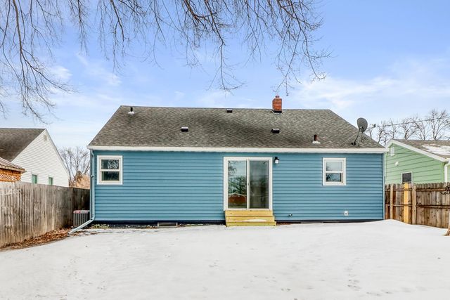 1605 14th Street S, Fargo, ND 58103