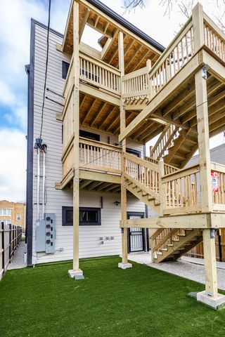 3111 W Polk Street 3, Chicago, IL 60612