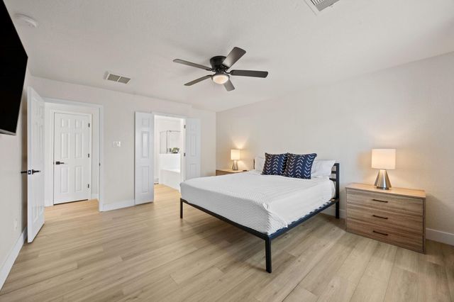 2710 Gaelic Green Street, Houston, TX 77045