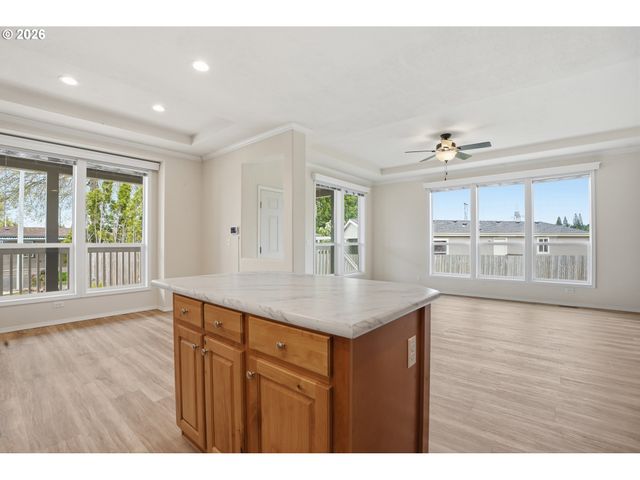 14876 S HEATHERGLEN Dr, Oregon City, OR 97045