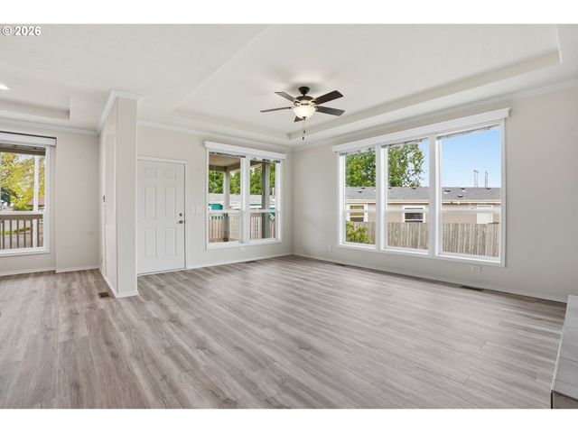 14876 S HEATHERGLEN Dr, Oregon City, OR 97045