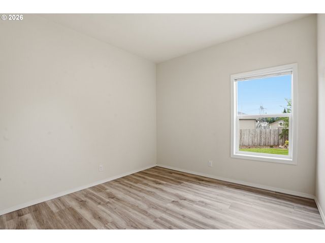 14876 S HEATHERGLEN Dr, Oregon City, OR 97045