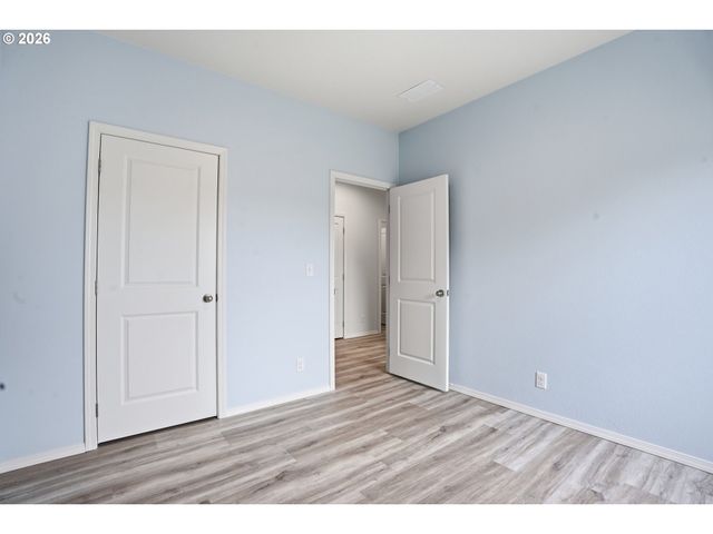 14876 S HEATHERGLEN Dr, Oregon City, OR 97045