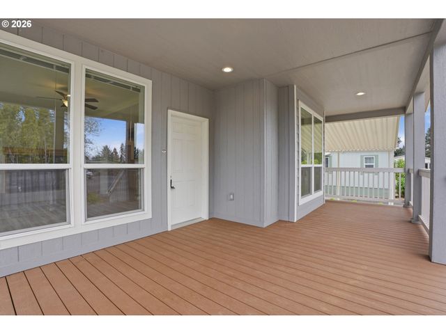 14876 S HEATHERGLEN Dr, Oregon City, OR 97045