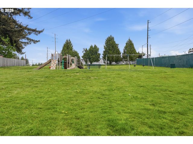 14876 S HEATHERGLEN Dr, Oregon City, OR 97045