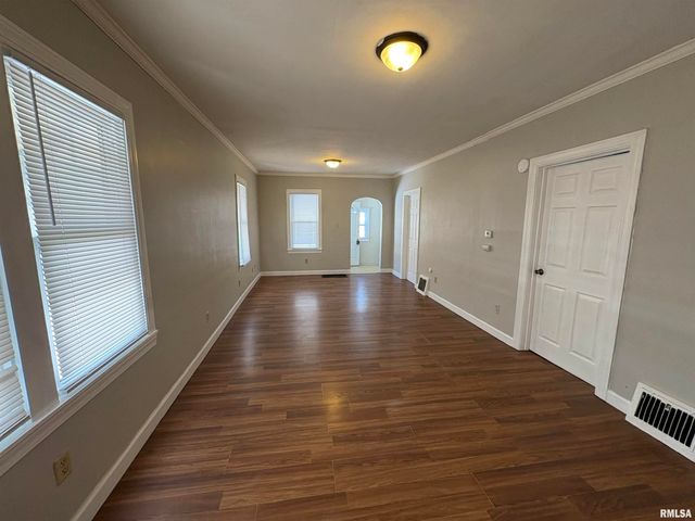 2916 W MEIDROTH Street, Peoria, IL 61605