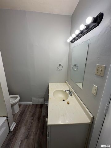 2916 W MEIDROTH Street, Peoria, IL 61605