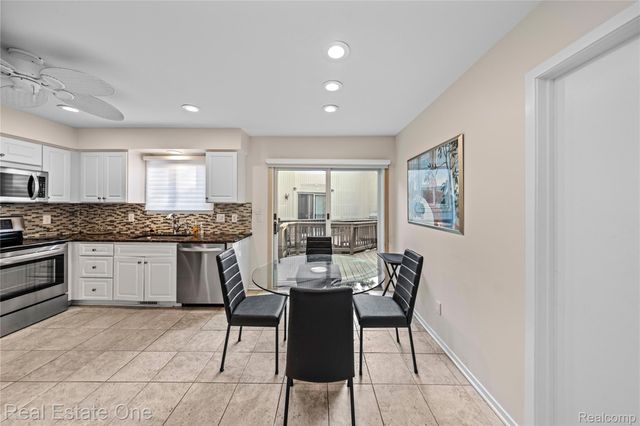 6291 Pheasant Run, West Bloomfield Charter Township, MI 48322