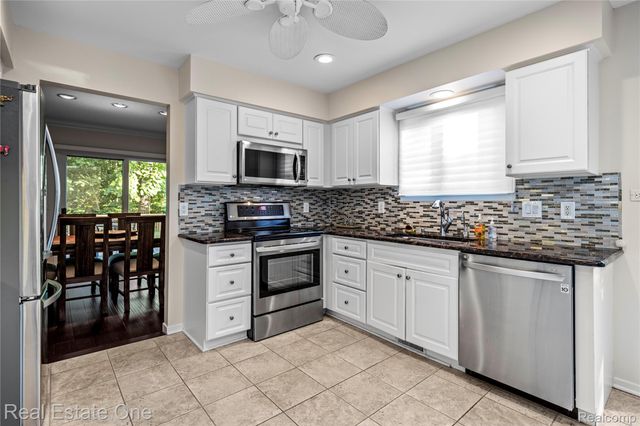 6291 Pheasant Run, West Bloomfield Charter Township, MI 48322