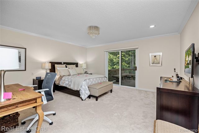 6291 Pheasant Run, West Bloomfield Charter Township, MI 48322