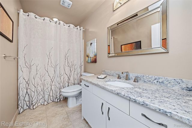 6291 Pheasant Run, West Bloomfield Charter Township, MI 48322