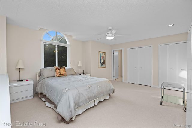 6291 Pheasant Run, West Bloomfield Charter Township, MI 48322