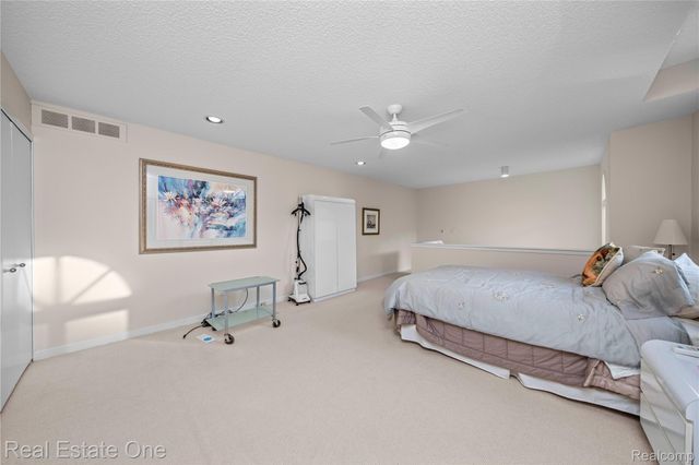 6291 Pheasant Run, West Bloomfield Charter Township, MI 48322