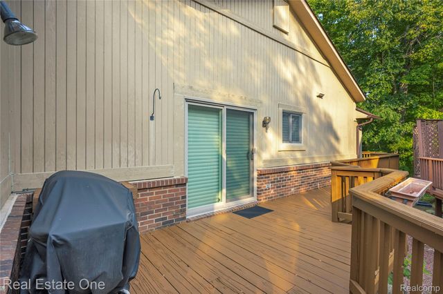 6291 Pheasant Run, West Bloomfield Charter Township, MI 48322