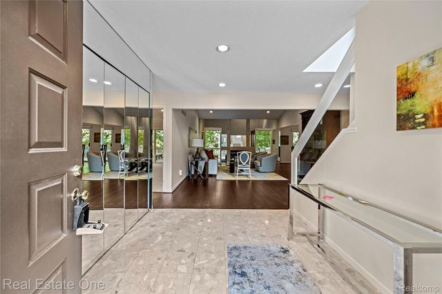 6291 Pheasant Run, West Bloomfield Charter Township, MI 48322