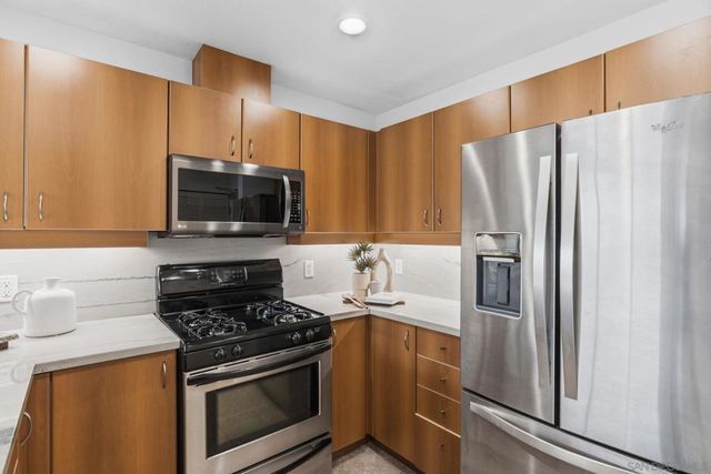 300 W Beech St 1705, San Diego, CA 92101