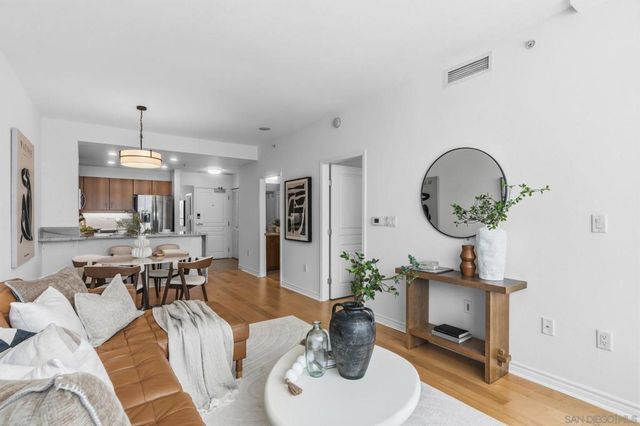 300 W Beech St 1705, San Diego, CA 92101