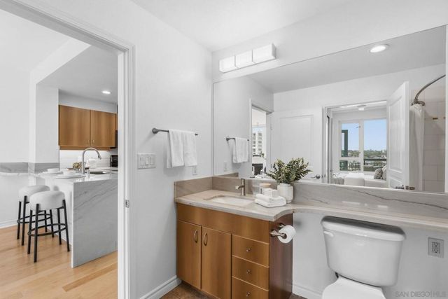 300 W Beech St 1705, San Diego, CA 92101