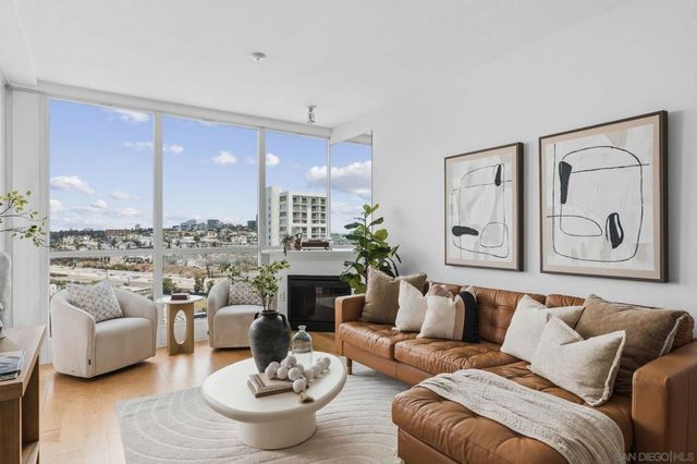 300 W Beech St 1705, San Diego, CA 92101