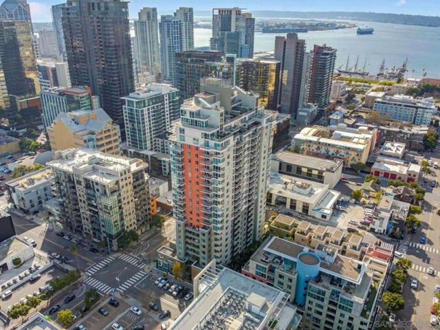 300 W Beech St 1705, San Diego, CA 92101