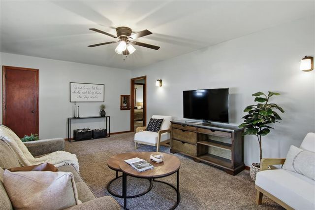 638 Selma Street, Eau Claire, WI 54703