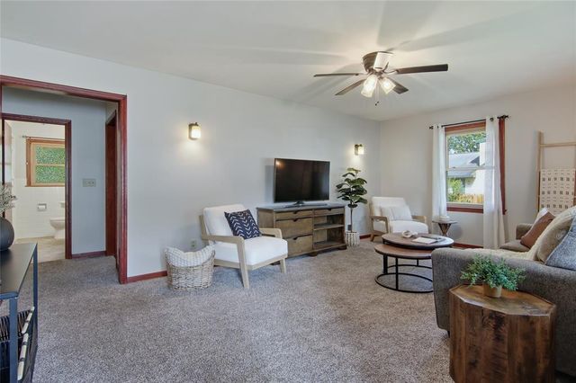 638 Selma Street, Eau Claire, WI 54703