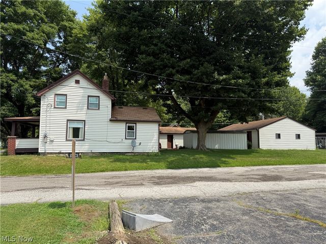 1644 W Mahoning Trumbull Co Line Road, Mineral Ridge, OH 44440